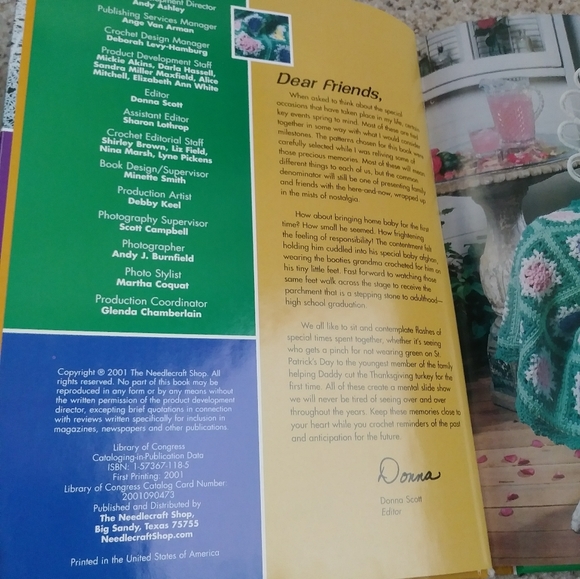 Crochet holiday book - Picture 2 of 7